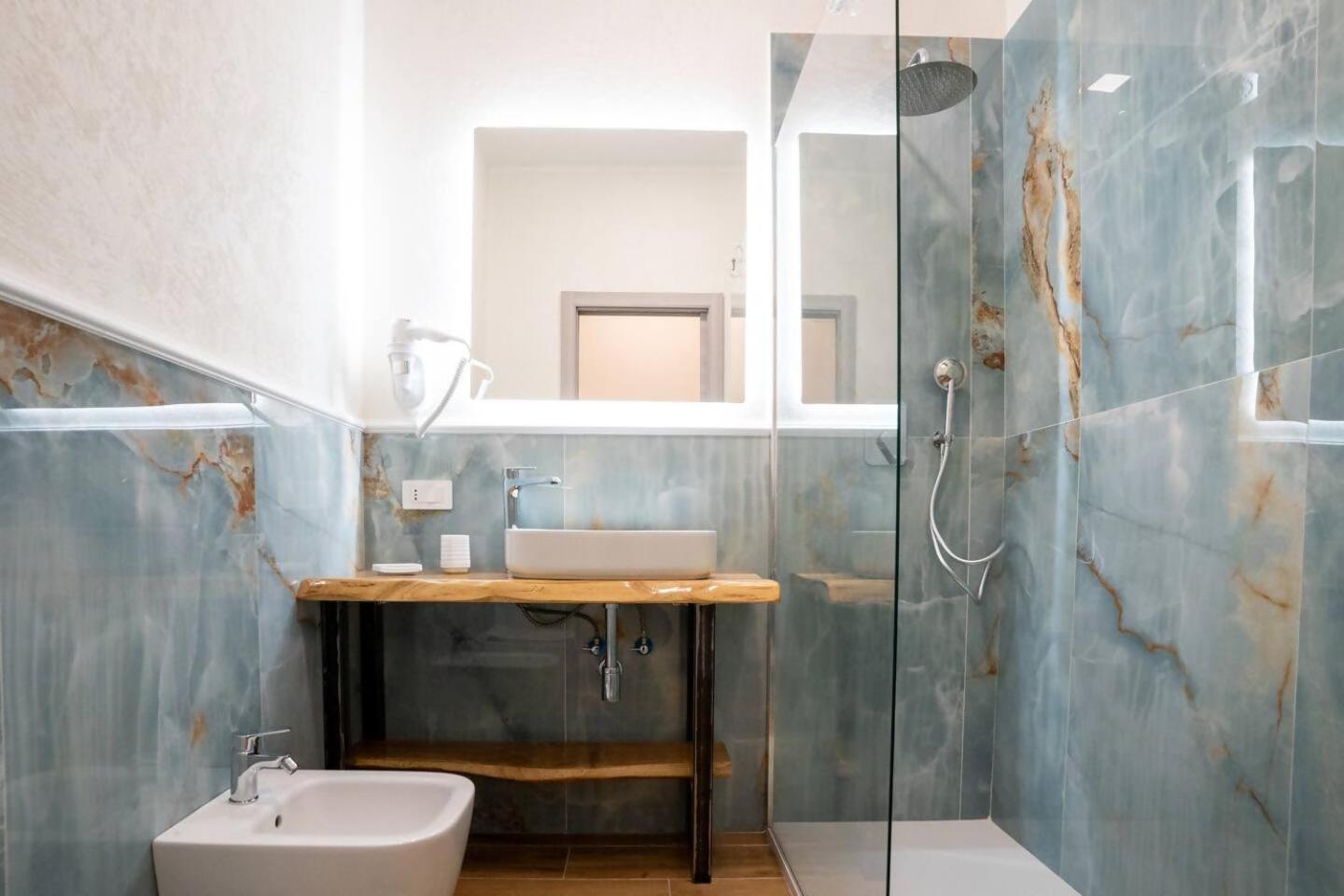 Blue Dream Suites Салерно Екстериор снимка