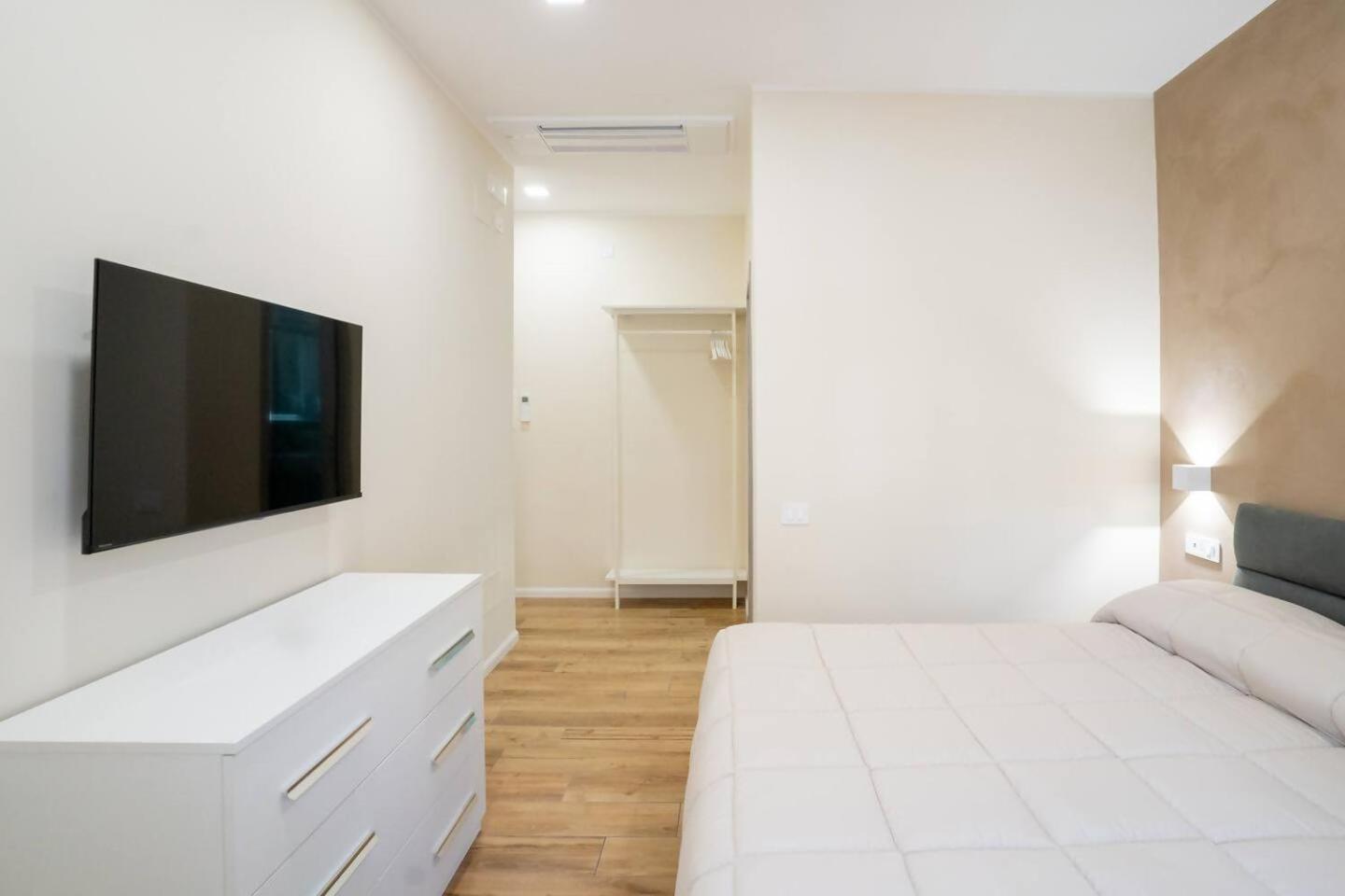 Blue Dream Suites Салерно Екстериор снимка