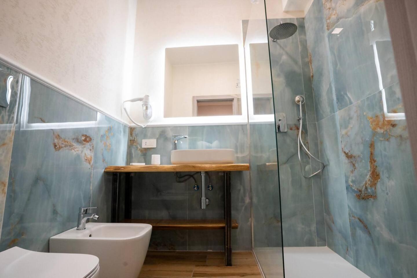 Blue Dream Suites Салерно Екстериор снимка