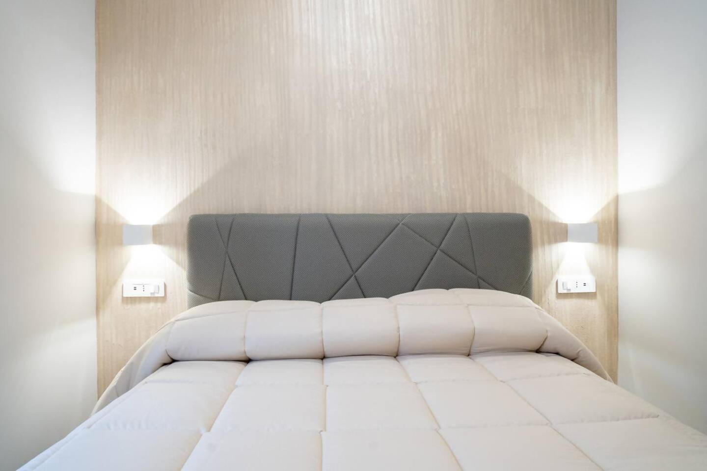 Blue Dream Suites Салерно Екстериор снимка